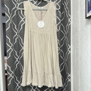 Cream Umgee linen Dress - NWT. Lovely summer dress - can we dressed up or down!!